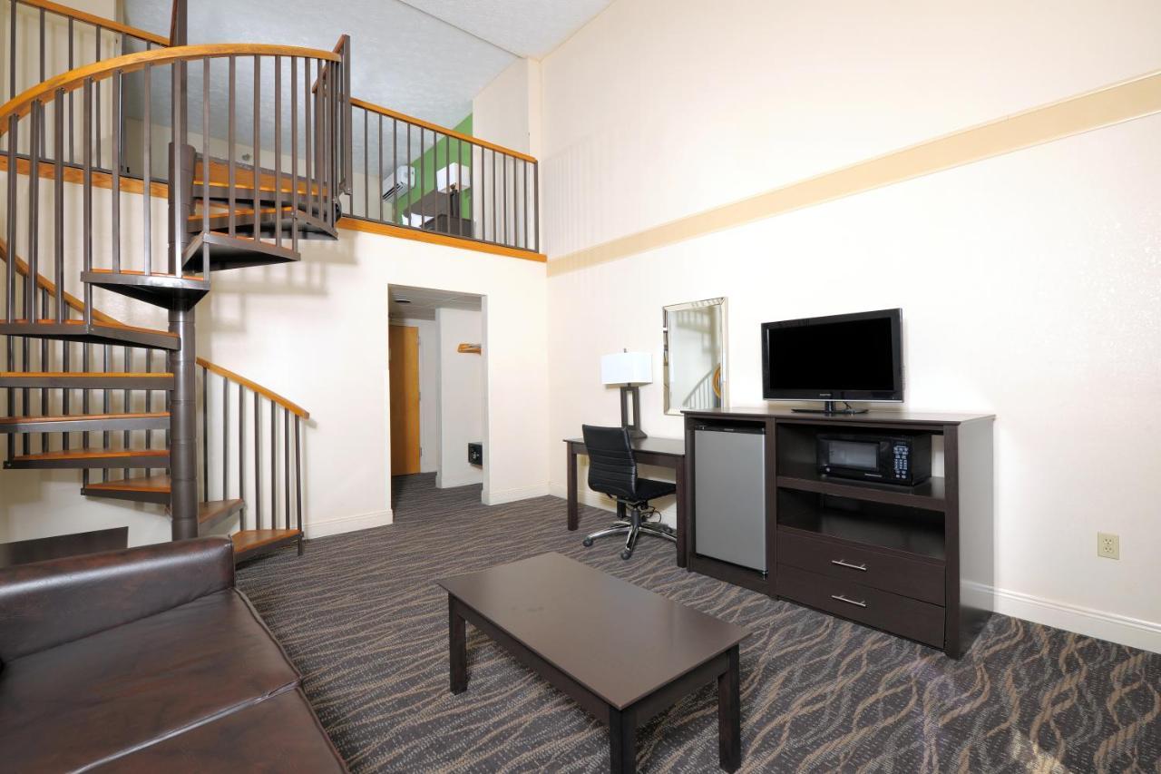 Country Cascades Waterpark Hotel Pigeon Forge